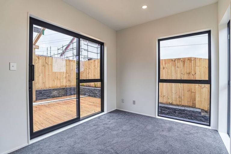Photo of property in 25 Paretao Street, Massey, Auckland, 0614