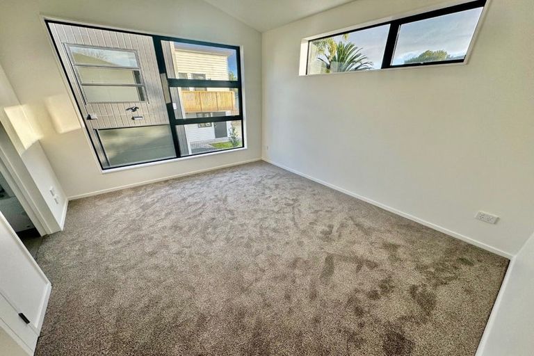 Photo of property in 11/15 Oakland Avenue, Papatoetoe, Auckland, 2025