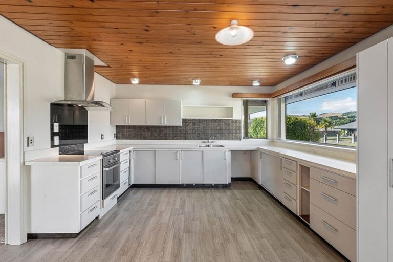 Photo of property in 1 Luxor Place, Pomare, Rotorua, 3015