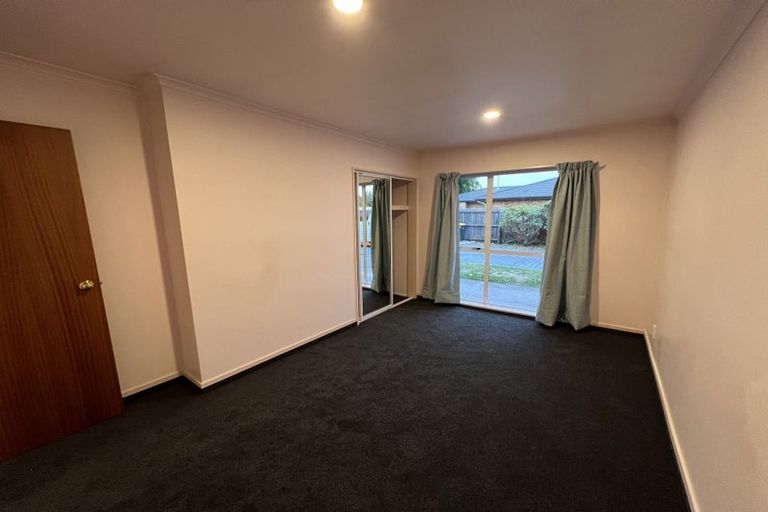 Photo of property in 50 Regency Crescent, Redwood, Christchurch, 8051