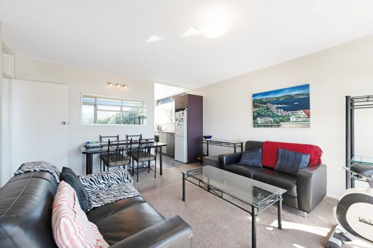 Photo of property in Manston Apartments, 2e/145 Ohiro Road, Brooklyn, Wellington, 6021