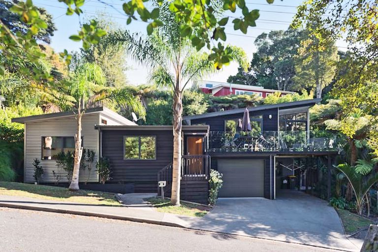 Photo of property in 11 Ferndale Drive, Snells Beach, 0920