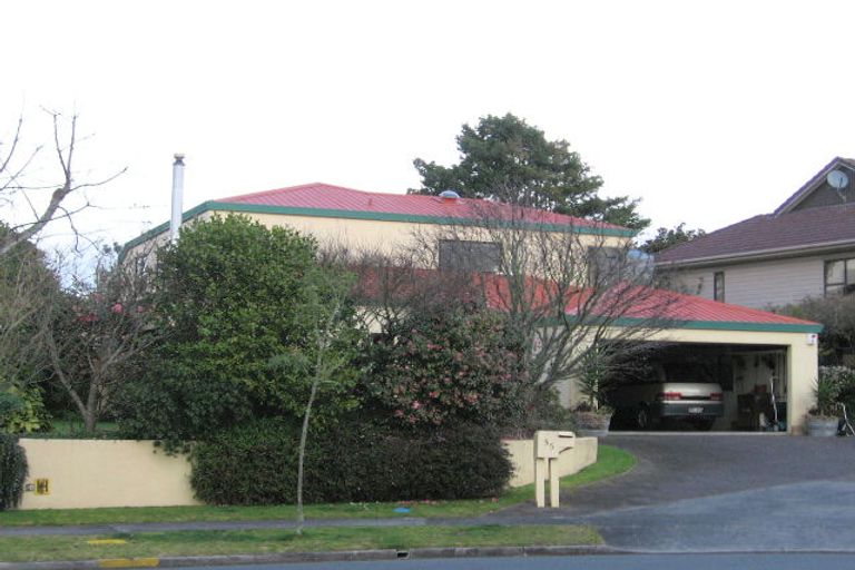 Photo of property in 35 Arcus Street, St Andrews, Hamilton, 3200