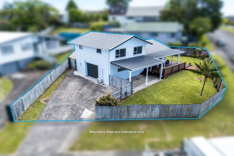 Photo of property in 17 Fitzwater Place, Henderson, Auckland, 0612