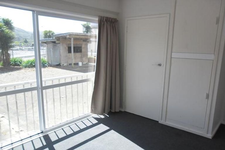 Photo of property in 95 Farmer Crescent, Taita, Lower Hutt, 5011