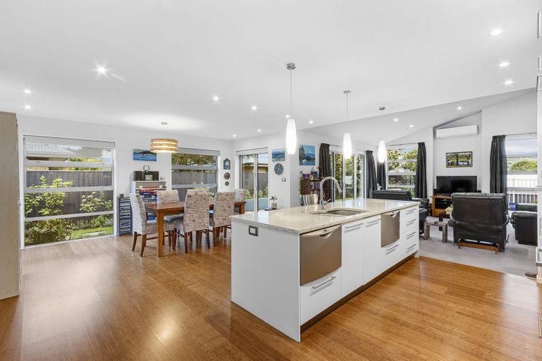 Photo of property in 3 Eaglesome Avenue, Aidanfield, Christchurch, 8025