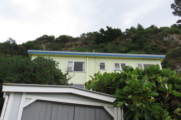 Photo of property in 9 Pinelands Avenue, Seatoun, Wellington, 6022