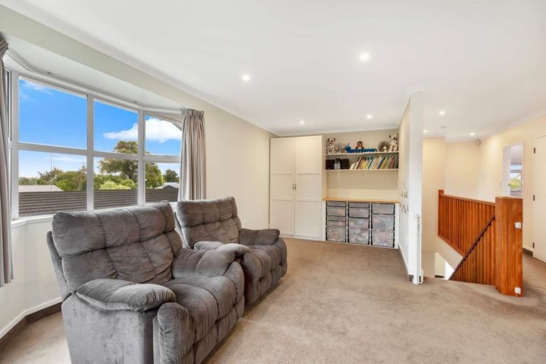 Photo of property in 52 John F Kennedy Drive, Milson, Palmerston North, 4414