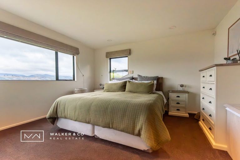 Photo of property in 2 Kirton Drive, Riverstone Terraces, Upper Hutt, 5018