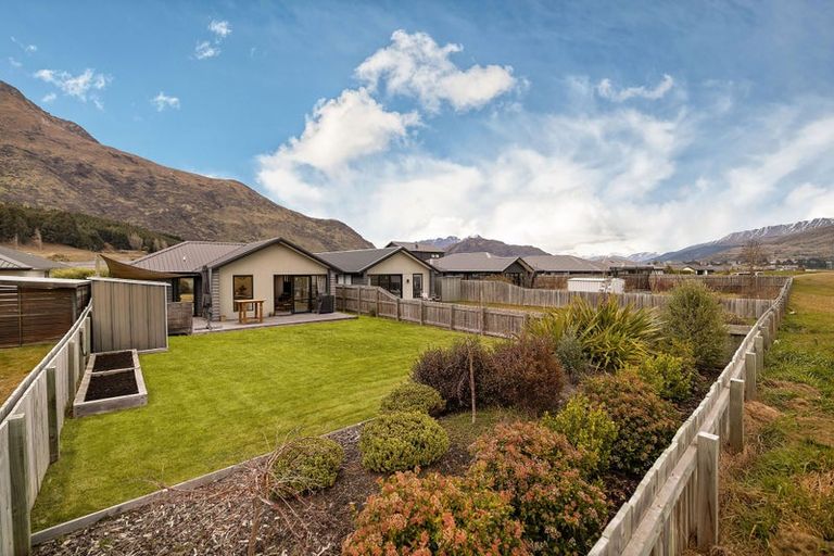 Photo of property in 106 Risinghurst Terrace, Lower Shotover, Queenstown, 9304
