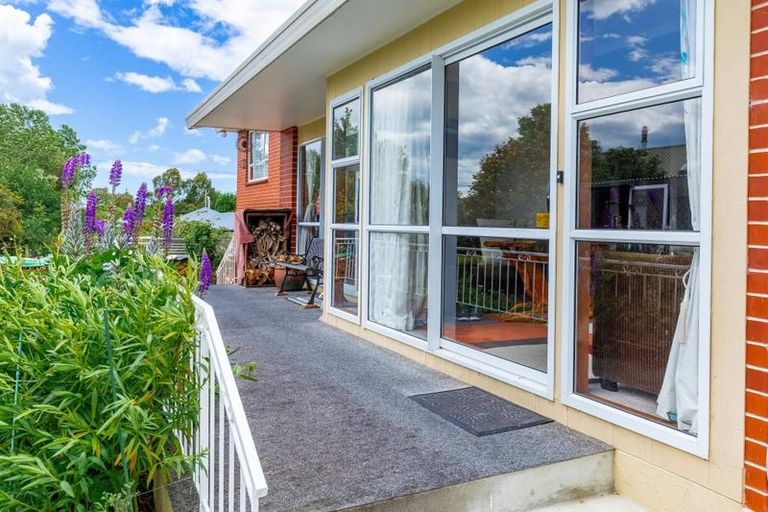 Photo of property in 11 Oxford Street, Waimate, 7924