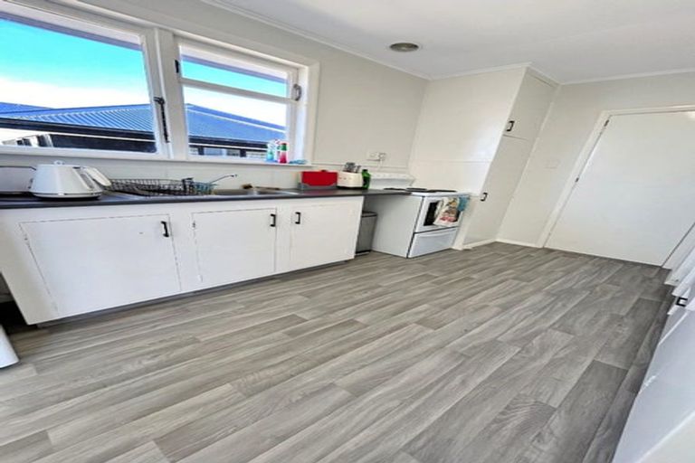 Photo of property in 16 Sherwill Street East, Feilding, 4702