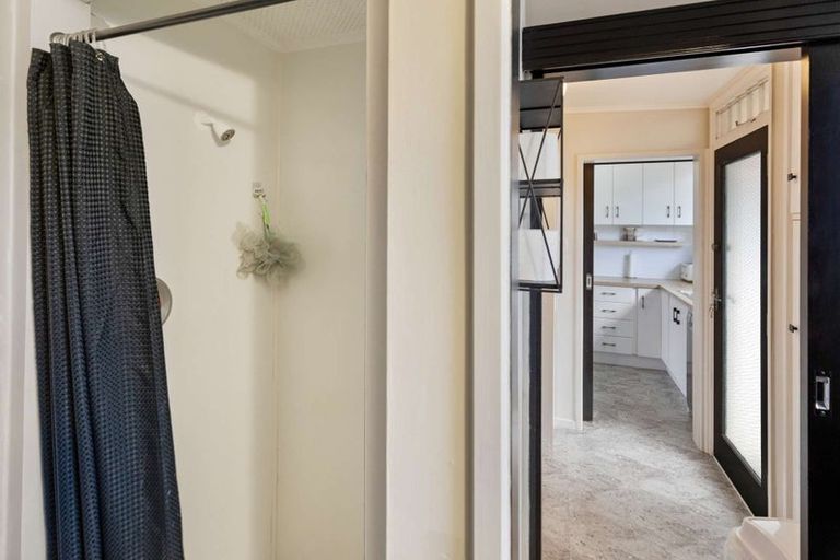 Photo of property in 2/54 Weston Avenue, Roslyn, Palmerston North, 4414