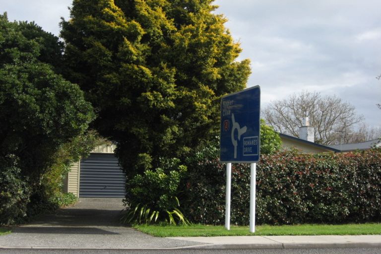 Photo of property in 137 Napier Road, Havelock North, 4130