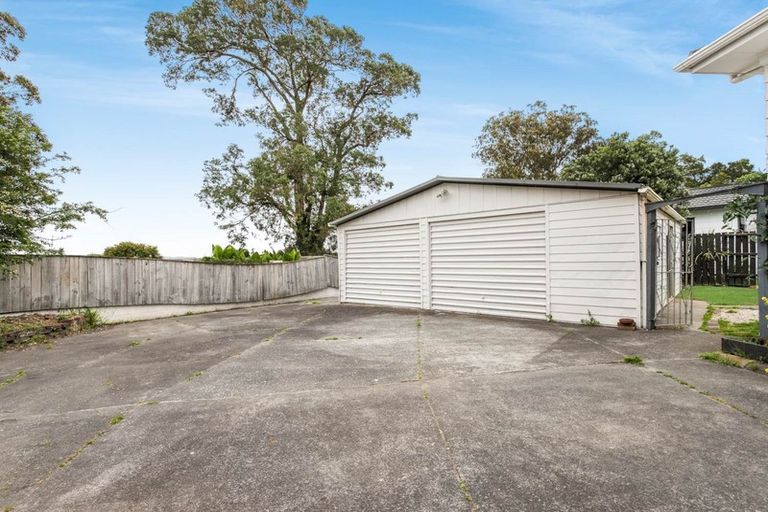 Photo of property in 10 Goldnib Place, Randwick Park, Auckland, 2105