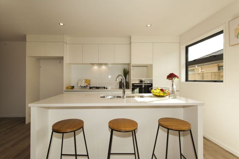 Photo of property in 62 Matua Road, Huapai, Kumeu, 0810