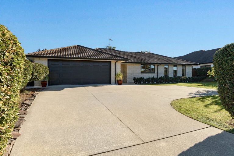 Photo of property in 19 Inglewood Place, Bethlehem, Tauranga, 3110