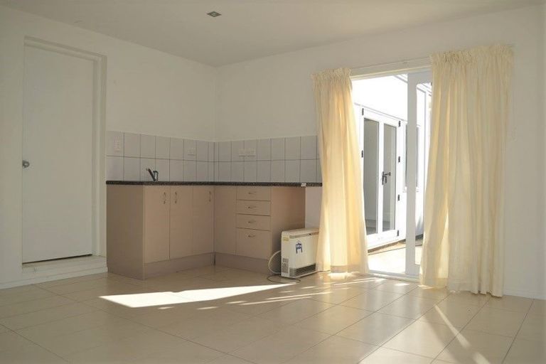 Photo of property in 2 Saville Row, Johnsonville, Wellington, 6037