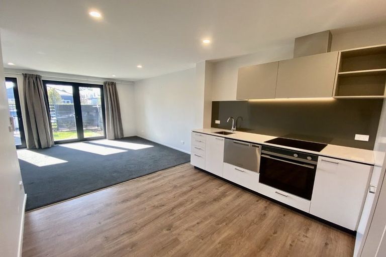 Photo of property in 2/32 Frederick Street, Waltham, Christchurch, 8011