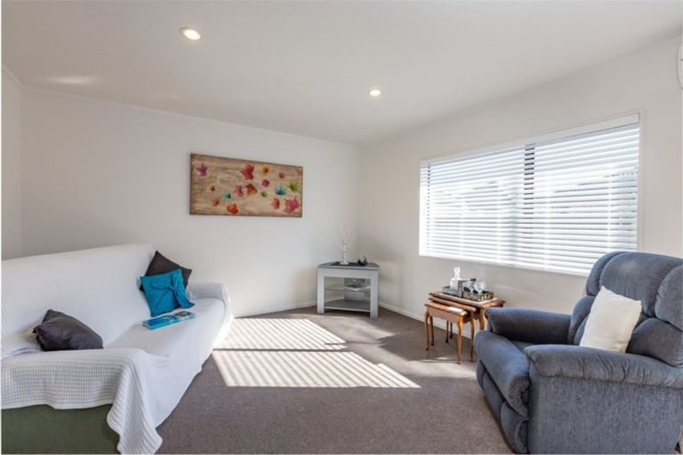 Photo of property in 2a Heihei Place, Paraparaumu, 5032