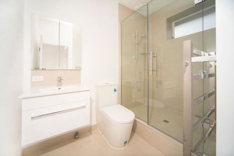 Photo of property in 1/14 Charisma Place, Randwick Park, Auckland, 2105