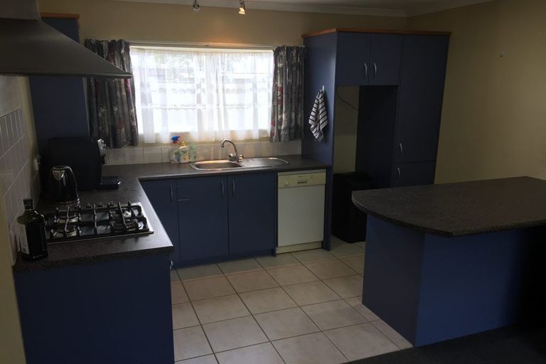 Photo of property in 67 Casuarina Road, Half Moon Bay, Auckland, 2012