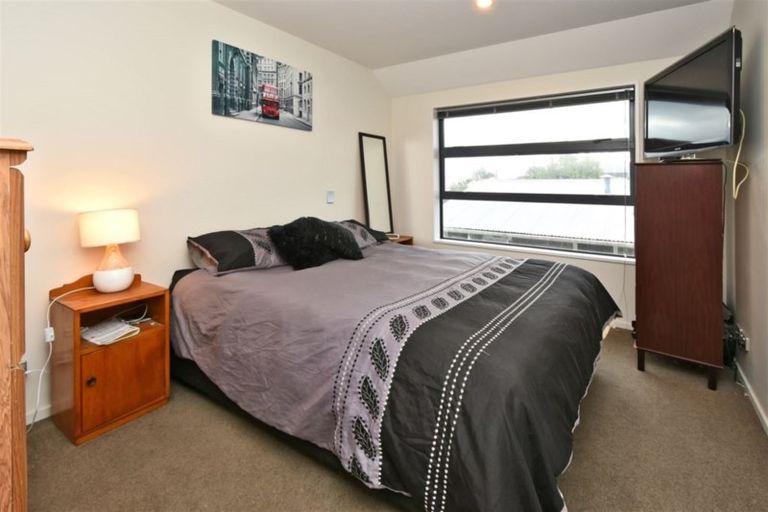 Photo of property in 500a Barbadoes Street, Edgeware, Christchurch, 8013