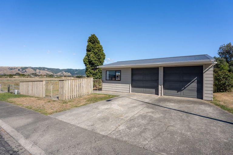 Photo of property in 13 Brendan Drive, Te Horo Beach, Otaki, 5581