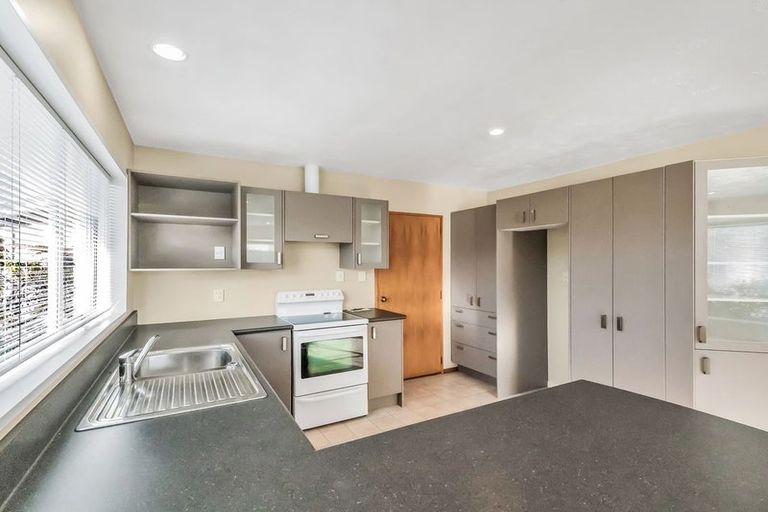 Photo of property in 3/12 Lagan Street, Belfast, Christchurch, 8051