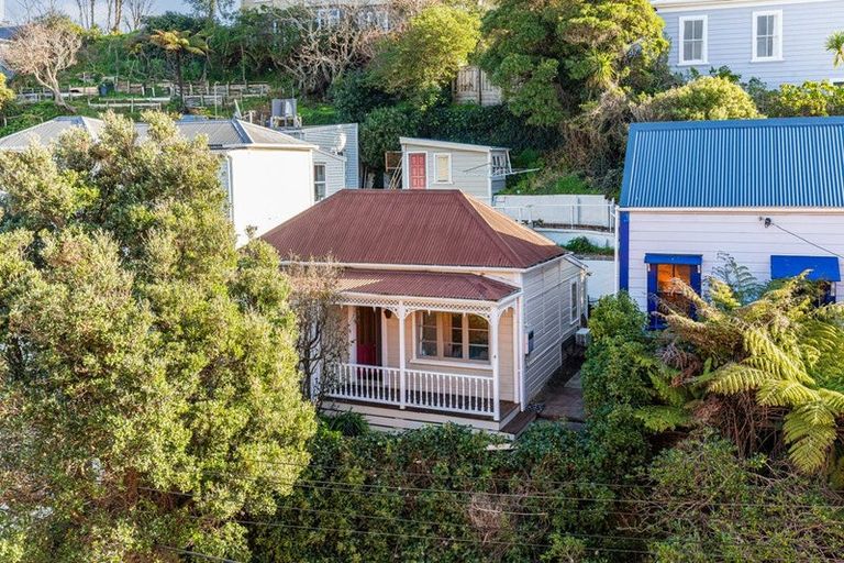 Photo of property in 4 Hanson Street, Mount Cook, Wellington, 6021
