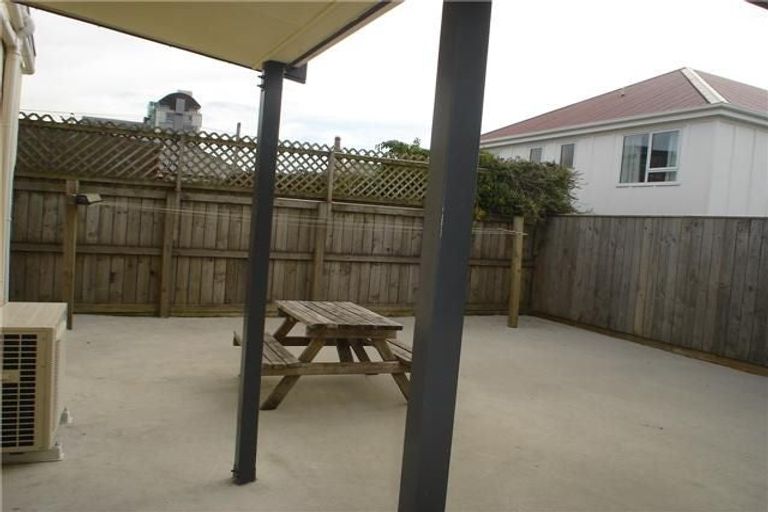 Photo of property in 33 Hyde Street, North Dunedin, Dunedin, 9016