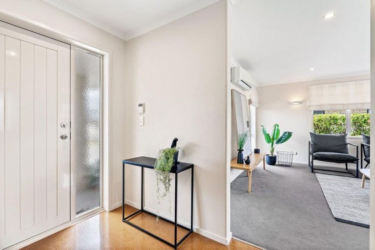 Photo of property in 11 North Crest Drive, Onerahi, Whangarei, 0110