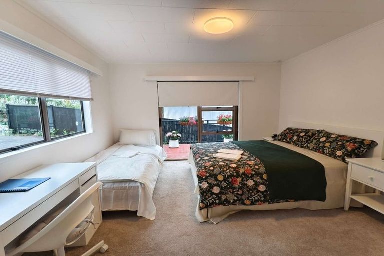 Photo of property in 4 Lynngate Place, Hillcrest, Auckland, 0627