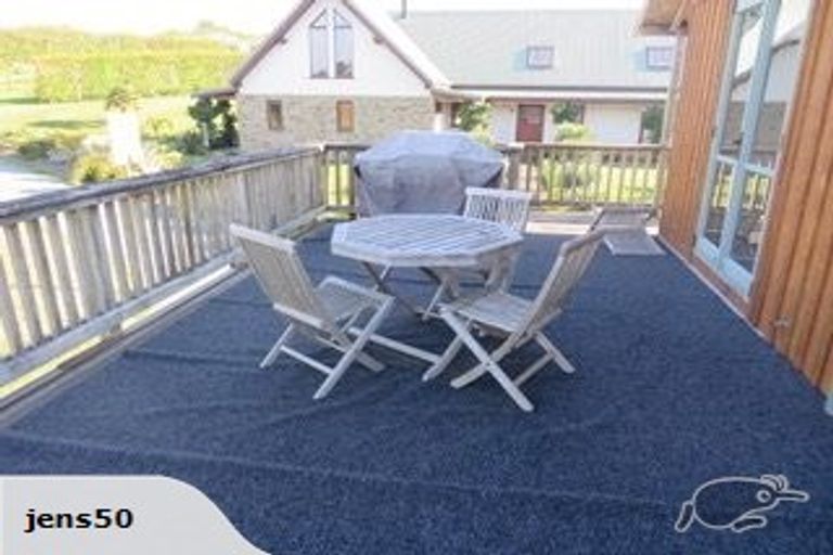 Photo of property in 33 Rosemount Road, Matakana, Warkworth, 0985