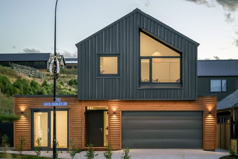 Photo of property in 35 Jack Hanley Drive, Jacks Point, Queenstown, 9371