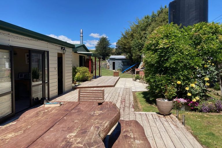 Photo of property in 2-6 Philip Street, Cave, 7984