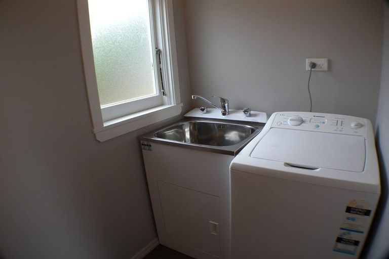 Photo of property in 33 Kirkcaldy Street, South Dunedin, Dunedin, 9012