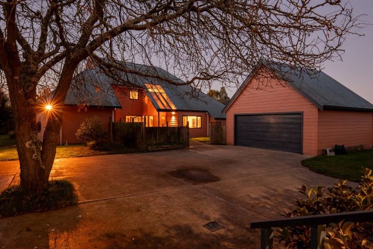 Photo of property in 153 Halcombe Road, Feilding, 4775