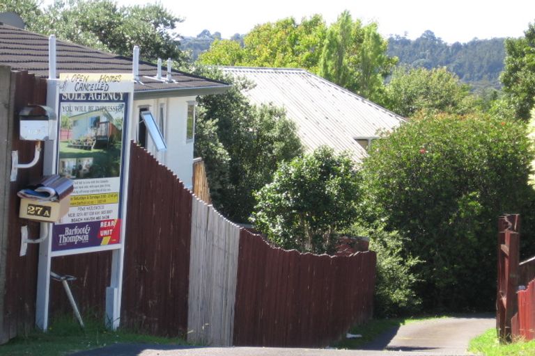 Photo of property in 2/27 Mayall Avenue, Beach Haven, Auckland, 0626