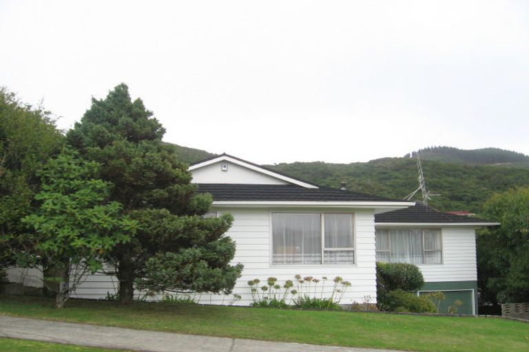 Photo of property in 75 Oriel Avenue, Tawa, Wellington, 5028