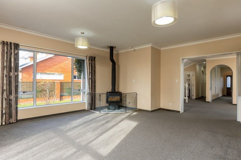 Photo of property in 11 Logan Place, Blenheim, 7201