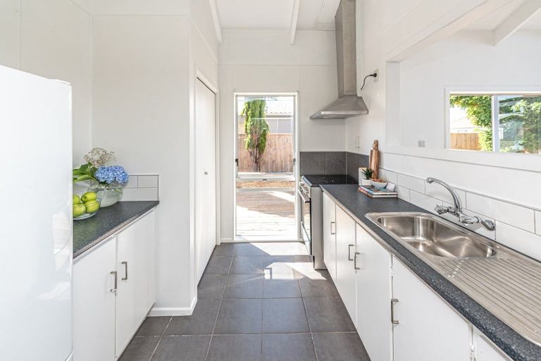 Photo of property in 1b Gunn Street, Gonville, Whanganui, 4501