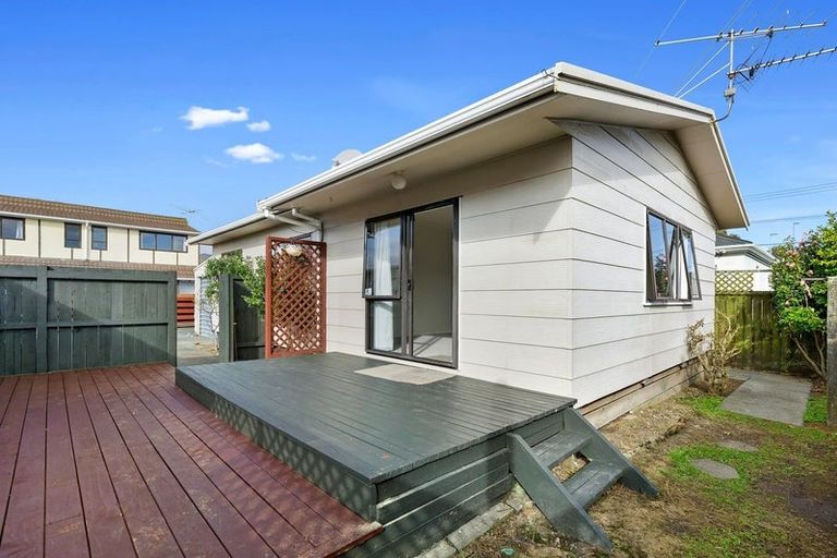 Photo of property in 2/65 Wakefield Street, Alicetown, Lower Hutt, 5010