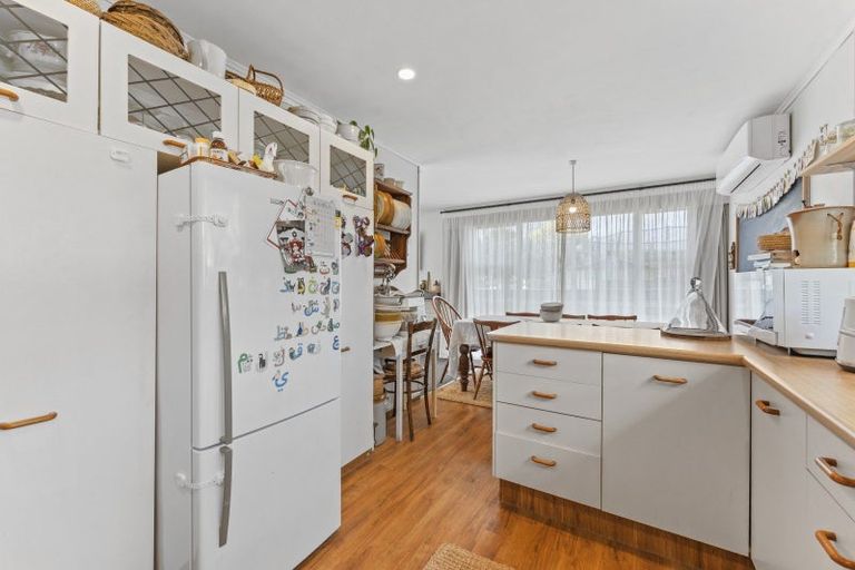 Photo of property in 1 Totara Place, Pahiatua, 4910