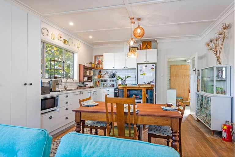 Photo of property in 38 Sedcole Street, Pahiatua, 4910