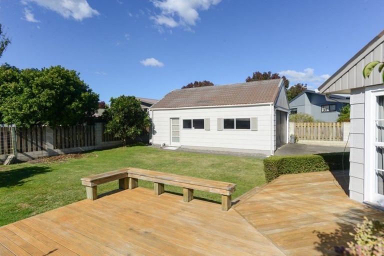 Photo of property in 9 Breadalbane Road, Havelock North, 4130