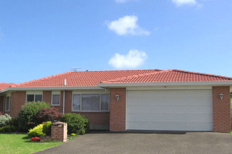 Photo of property in 12 Millstream Drive, Henderson, Auckland, 0610
