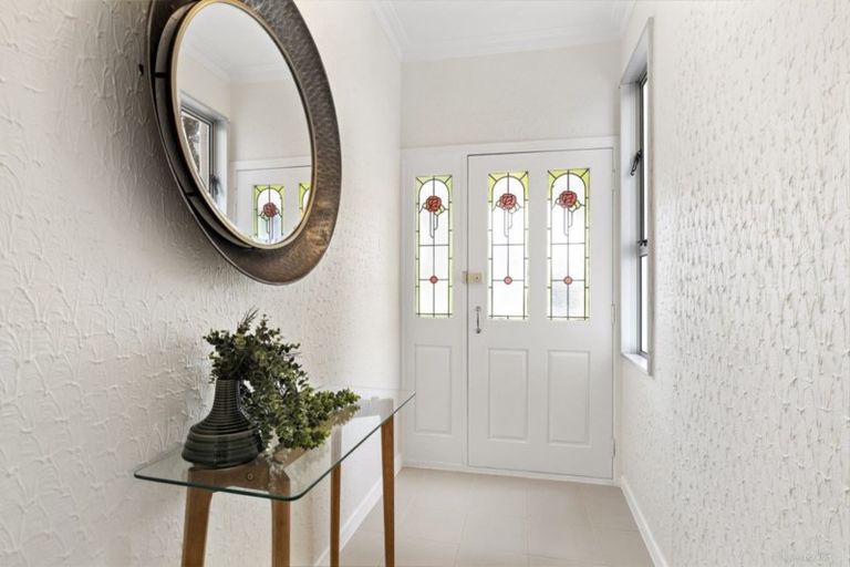 Photo of property in 32 Torridon Road, Miramar, Wellington, 6022