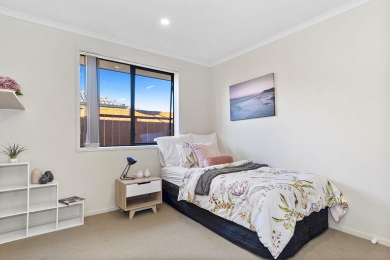 Photo of property in 8 Pat Bishop Place, Papamoa Beach, Papamoa, 3118