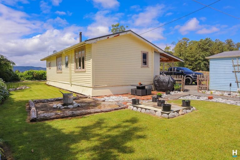 Photo of property in 1229 Atarau Road, Atarau, Blackball, 7871
